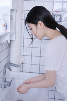 小莹姐的乳汁